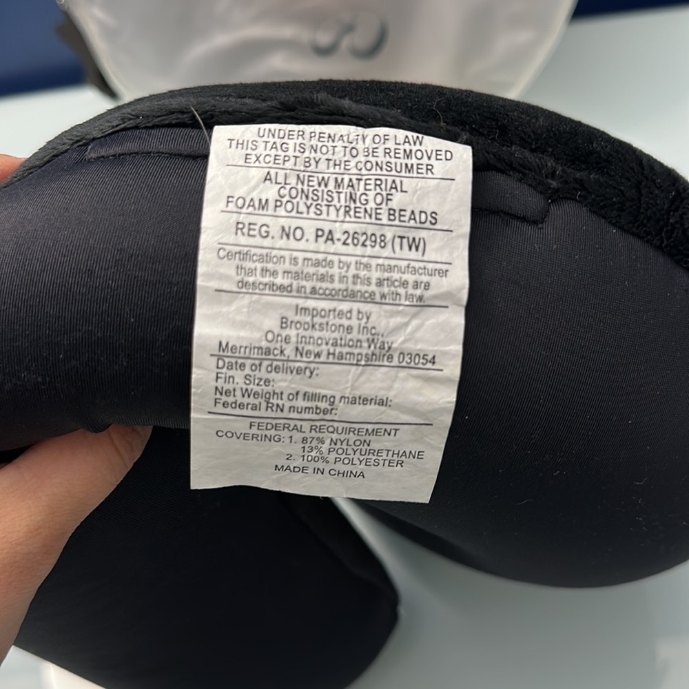 Brookstone FOM Travel Neck Pillow - Picture 6 of 7